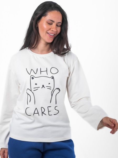 white oversized tshirt for women